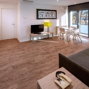 apartments-playa-de-castelldefels.top-hotels-tarragona.com/