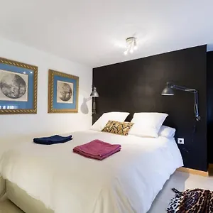pretty-duplex-in-bohemian-district-city-center.es-andalucia.com/