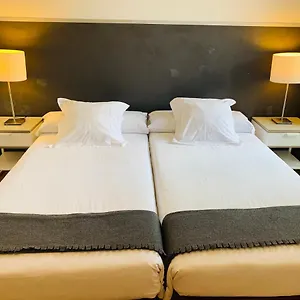 Apartament Aptbcn Super Balmes, Barcelona
